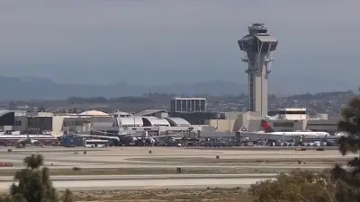 Flight disruptions continue as air traffic controllers brace for their first full missing paychecks