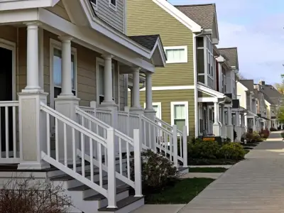 Condo vs. co-op: What’s the difference? And how to know which to buy in Boston.