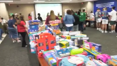 United Way hosts holiday drive, distributes thousands of toys to children