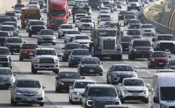 Trump administration rolls back fuel economy standards