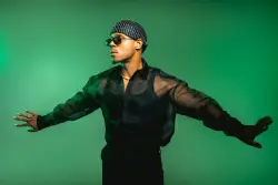 Chicago singer-songwriter Deonte Baker is ready for the spotlight